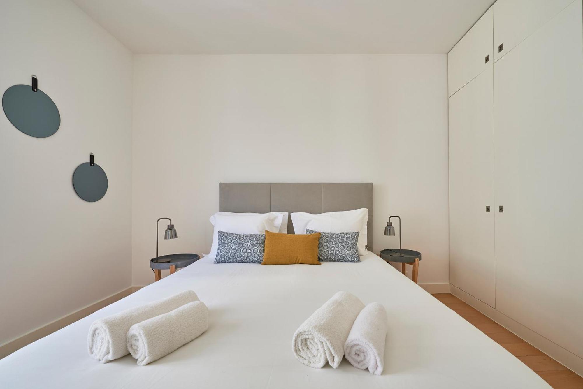 Casa Portuguesa Carmo Apartment Lisbon Bagian luar foto