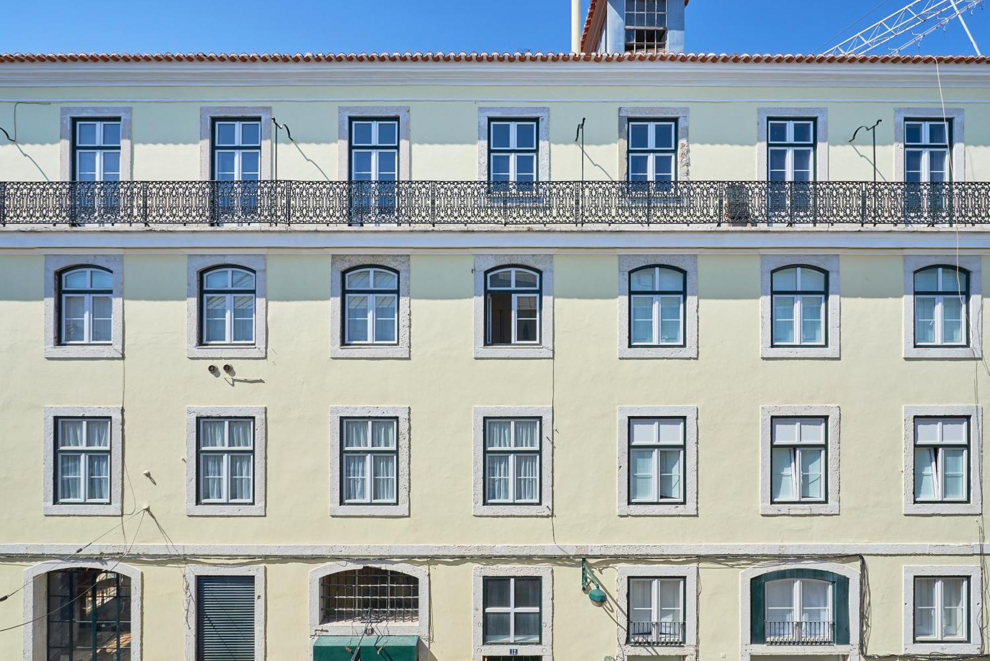 Casa Portuguesa Carmo Apartment Lisbon Bagian luar foto