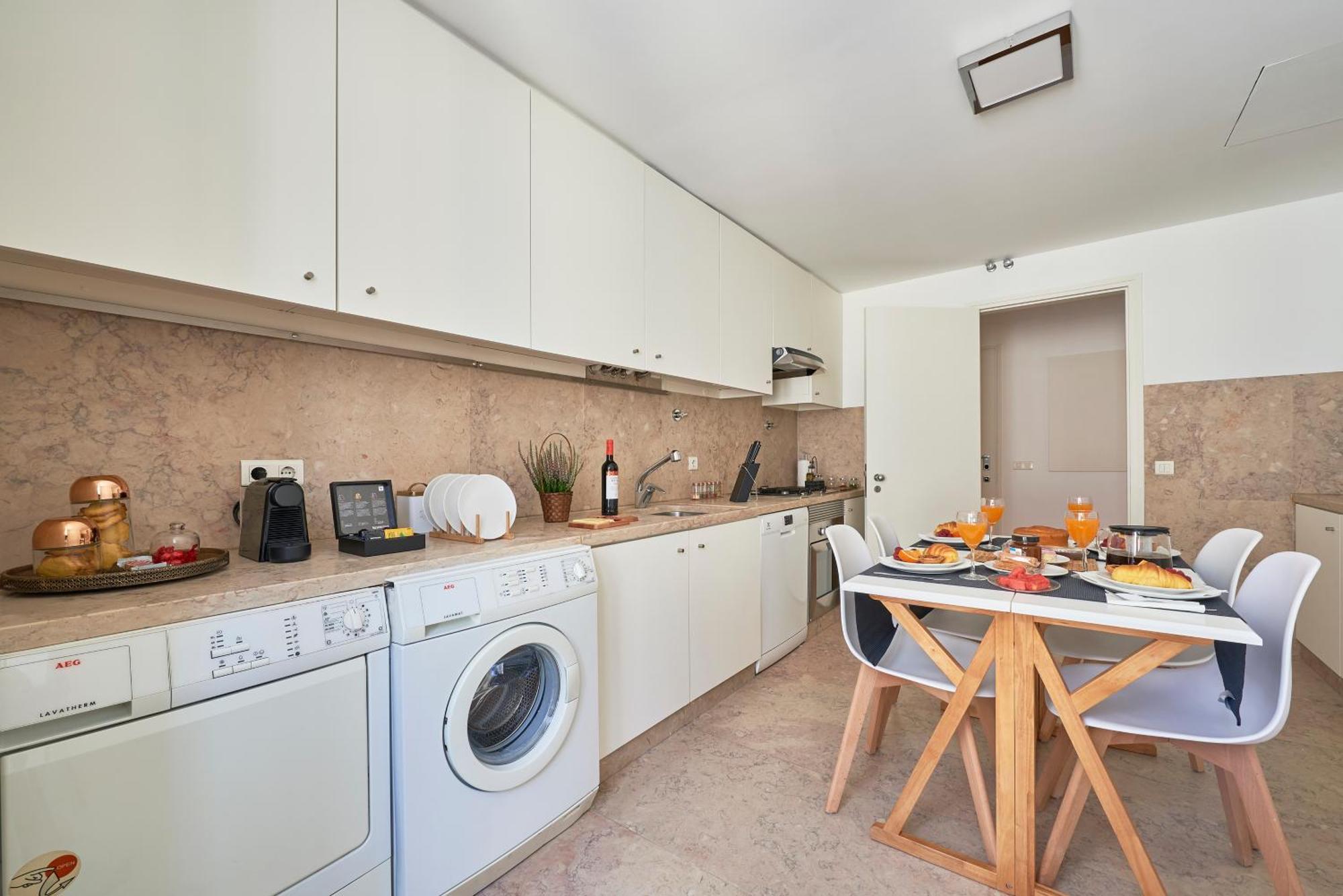 Casa Portuguesa Carmo Apartment Lisbon Bagian luar foto